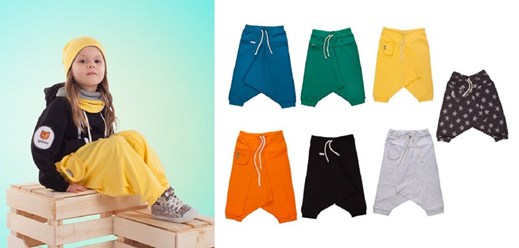 Яркие штанишки «Алладины» изготовлены из 100% натурального хлопка.
Дополнительное удобство обеспечивает регулирующийся шнурок на поясе. Благодаря своему широкому крою штанишки не стесняют активной жиз