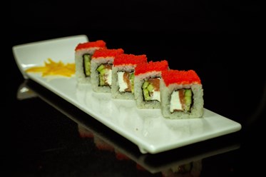 роллы с икрой масаго