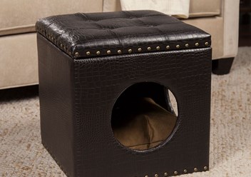 Домик для собак и кошки материал: фанера обивка кож.зам на заказ