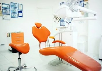 Фото компании ООО Стоматологическая клиника Апельсин 3