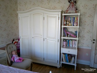 Деревянная мебель в детскую комнату