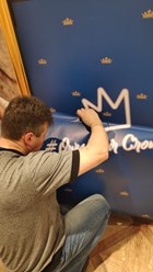 монтаж пленки на тотем
