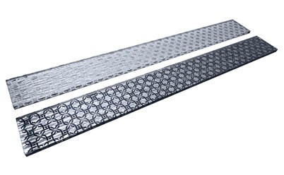 Артикул ВБ 101,ВБ 102
Напольная вставка "Ажур" серый 66*600, "Ажур" черный 66*600, толщина стекла 8 мм. ширина 66 мм, длинна 600мм, упаковка в коробе по 10ш. вес одного изделия 0,810гр.