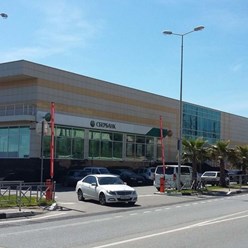 Парковка у офиса агентства недвижимости Мечты у моря. ТЦ Мирный, Сочи, ПГТ Сириус