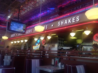 Фото компании  Beverly Hills Diner, сеть ресторанов 10