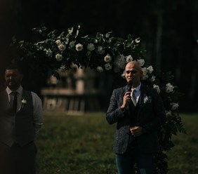 Фото компании  Ведущий праздников Виктор Уколов 8