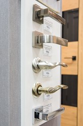 Фото компании  Магазин дверей 4