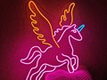 Неоновая вывеска «Единорог» - отличная декорация для комнаты маленькой принцессы, которая добавляет в комнату элемент из сказки, освещая комнату в ночное время и развивая детскую фантазию.