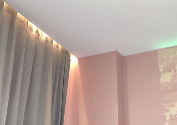 Скрытая ниша для штор в натяжном потолке