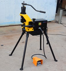 Профессиональный желобонакатный станок GruvMaster RG-1 – гидравлический желобонакатчик для устройства желобков (канавок) на стальных и нержавеющих трубах Ø 1" – 6", толщиной стенки до 8 мм