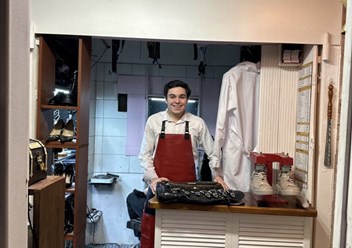 Фото компании  Хрустальная туфелька 3