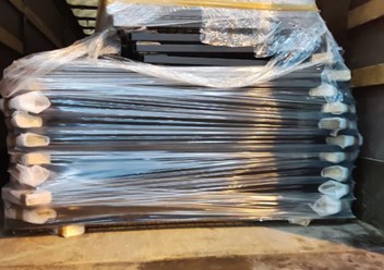 Транспортировка изделий. Порошковая покраска опор освещения после горячего цинкования