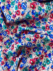 Вискозный штапель ширина 150 см, цена 360-380 руб. за метр.