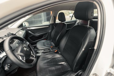 Салон автомобиля Skoda Octavia