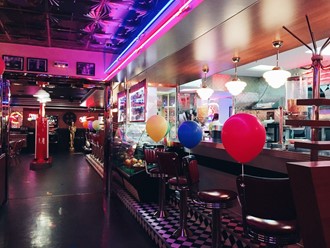 Фото компании  Beverly Hills Diner, сеть ресторанов 35