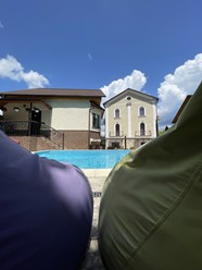 бассейн на территории