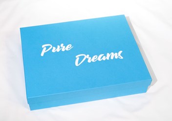 Жесткая картонная упаковка комплектов постельного белья PureDreams