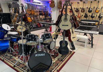 Музыкальные инструменты СтокМьюзик