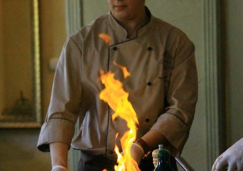 Курсы поваров. Преподаватель.