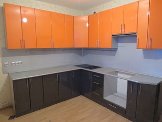 62500р. Размер 2,1х2,4м. Фасады МДФ в пленке ПВХ.