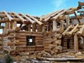 сруб из бревна в классическом канадском стиле