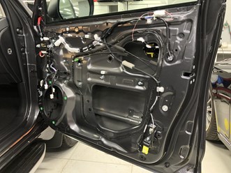 Шумоизоляция дверей Тойота LandCruiser Prado 150 2020 год