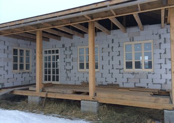 Деревянные окна со стеклопакетом из клеёного бруса массива сосны.