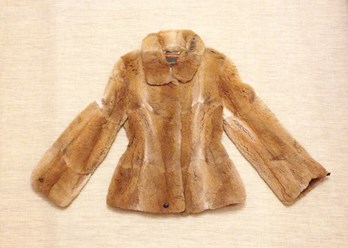Куртка из ондатры 46 размер есть в наличии со скидкой 50% (пошив по Вашему размеру от 10000 руб)
