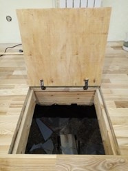 люк в подвал( декоративный элемент) пол паркетная доска