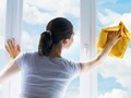 Оказываем услуги по мытью окон и балконов