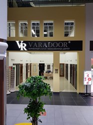 Один из наших магазинов  вход.