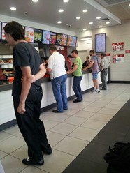 Фото компании  KFC, сеть ресторанов быстрого питания 5