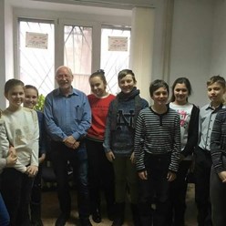 Школы приходят к нам в гости))