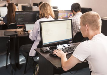 Фото компании ООО Компьютерная Академия ШАГ 6