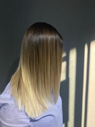 Фото компании ООО Салона красоты РЕД  Территория красоты 1