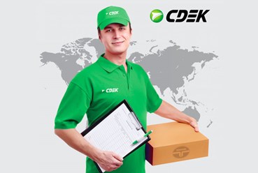 Курьер компании СДЭК