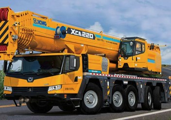 Автокран 220т