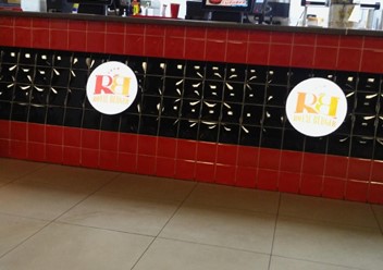 Фото компании  Royal Burger, сеть ресторанов быстрого обслуживания 2