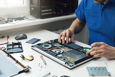 Осуществляем качественный ремонт и обслуживание  Apple Macbook, Macbook Air, MacBook pro... Гарантия на выполненные работы до 90 дней.