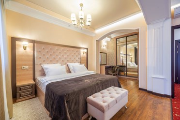 Фото компании  Villa MARALIS Hotel 6