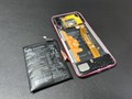 Замена вздутого аккумулятора на Honor 10i