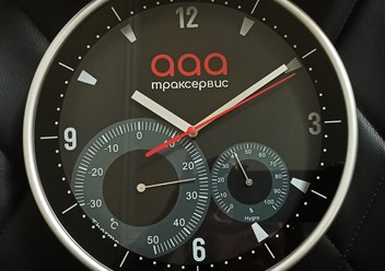 Часы с логотипом компании"Траксервис"
