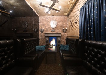 Малый VIP зал в Hookah bar.