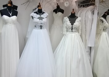 Фото компании  Свадебный салон "Виктория" 3