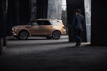 INFINITI QX80
https://www.infiniti.ru/vehicles/new-vehicles/qx80.html