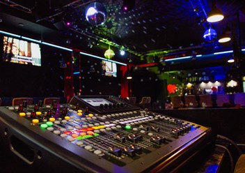 Karaoke DT
Караоке на Дмитровской
Караоке на Бутырской