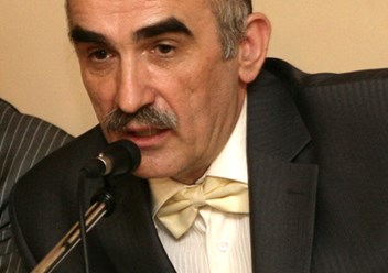 Попечитель Ассамблеи Николай Матвиенко.