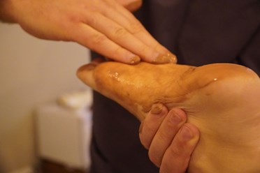 Массаж ног. Lakshmi - массаж &amp; SPA г. Красноярск