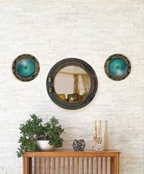 Зеркало в раме иллюминатор и интерьерные светильники в корпусах иллюминаторах. Изготовим комплект в нужном вам цвете и размере.