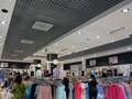 Высококвалифицированный персонал обеспечит превосходное обслуживание любому покупателю, поможет с подбором нужного размера и созданием неповторимого образа, соответствующего Вашему стилю жизни.